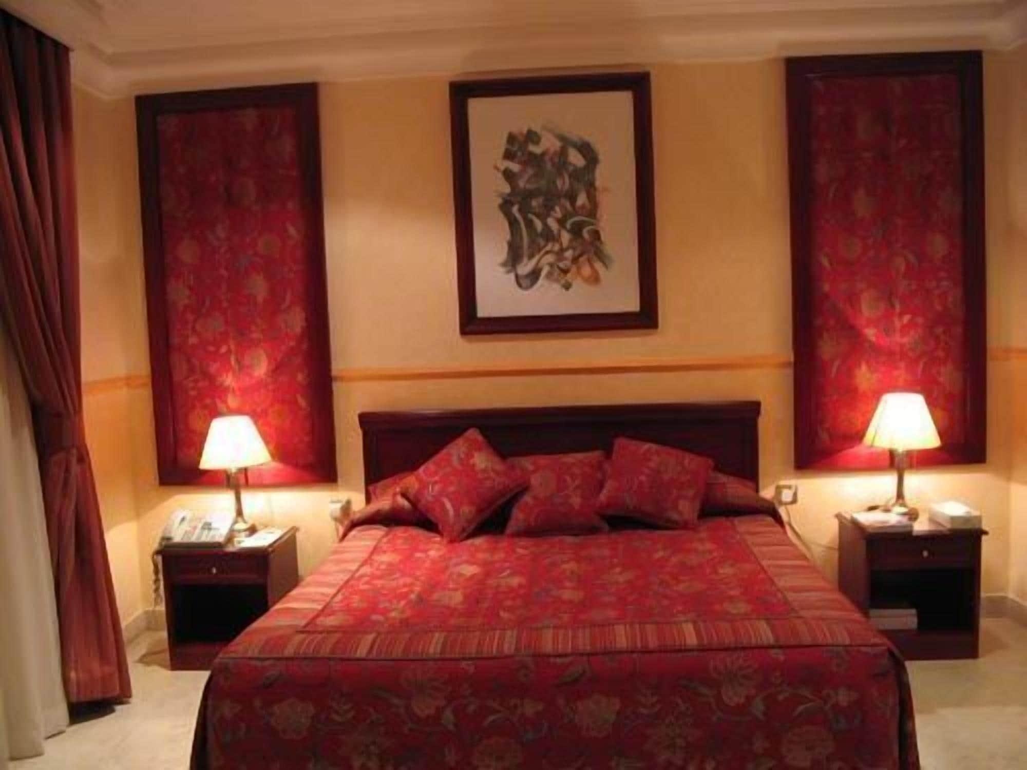 דוחה Al Bustan Hotel מראה חיצוני תמונה